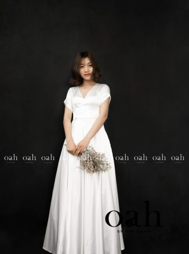 Váy cưới tối giản Farah